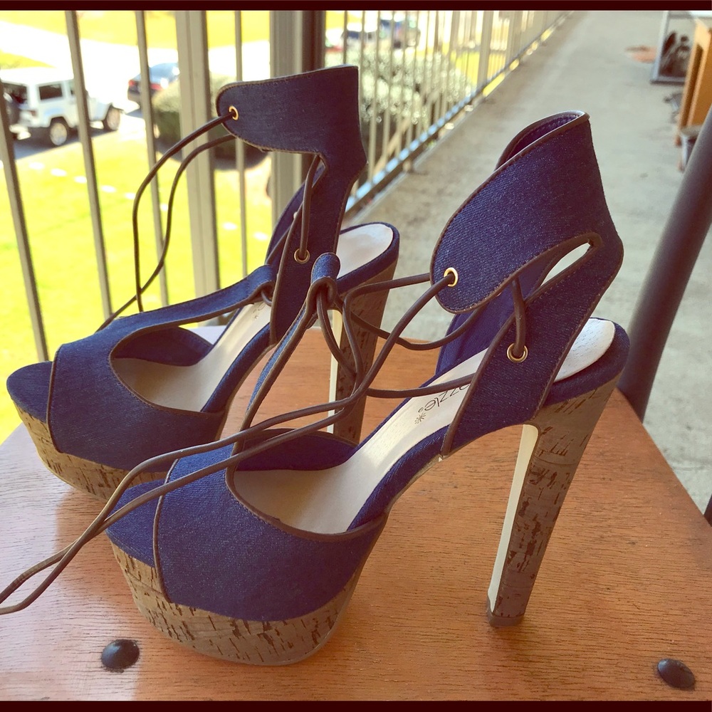 High heels Never used.